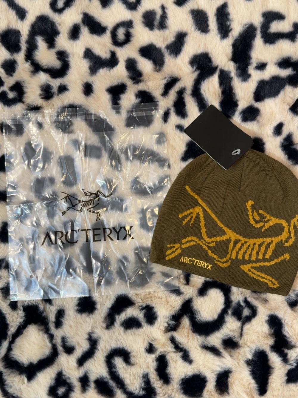 Arc'teryx Olive Green and Mustard Logo Beanie